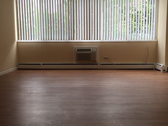 5th image of 1025 W Hollywood Ave APT 407