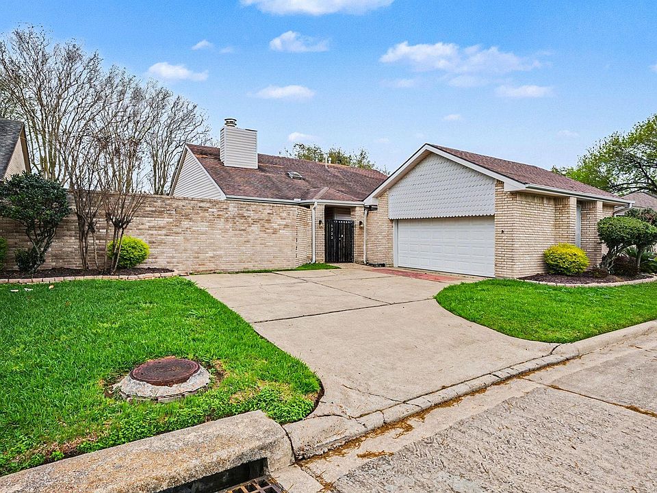 1st image of 1723 Linfield Way