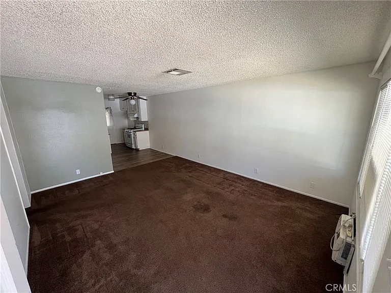 150 E Lakeshore Dr — Photo 13