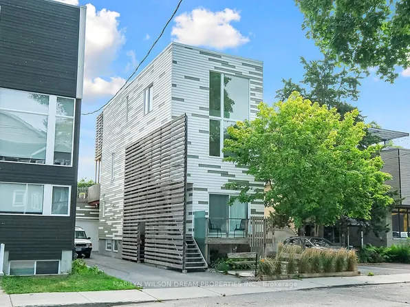 67 Pinhey St W, Ottawa, ON K1Y 1T5