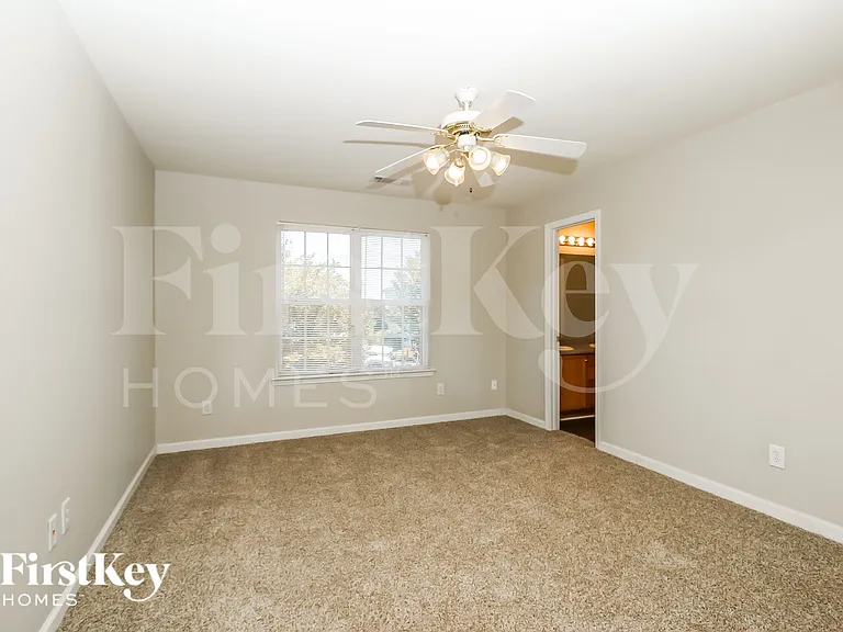 160 Lakeview Trl — Photo 8