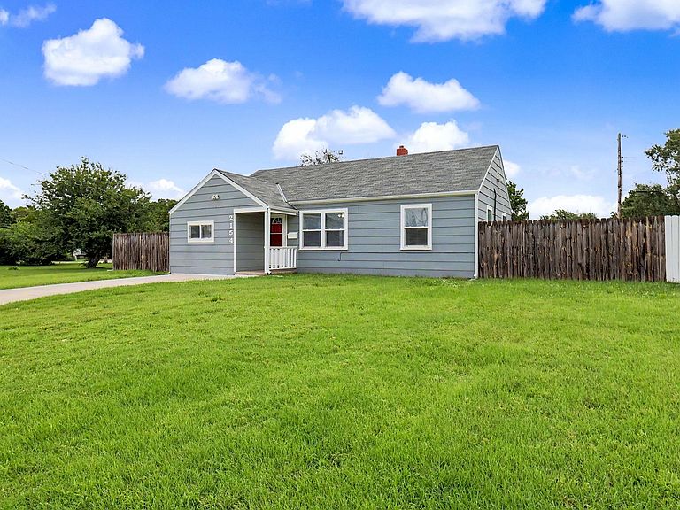 Listing photo 3