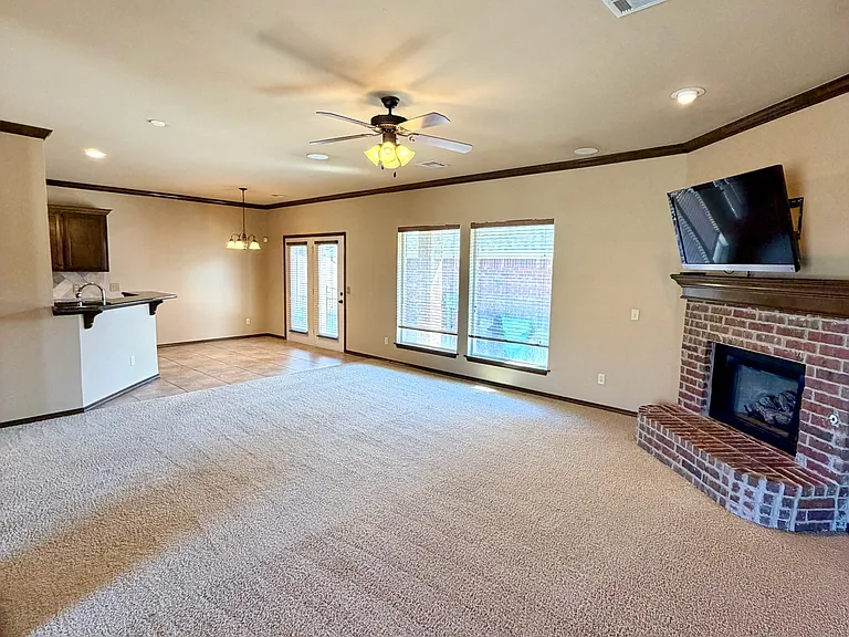 12600 N Rockwell Ave #63 — Photo 8