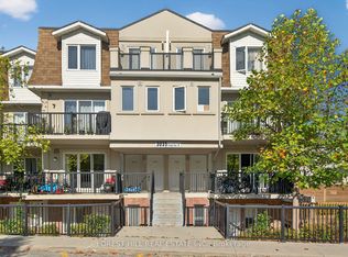 3035 Finch Ave W #2022, Toronto, ON M9M0A3