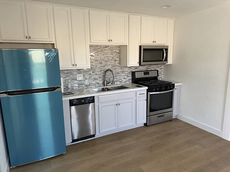 345 N Occidental Blvd — Photo 17