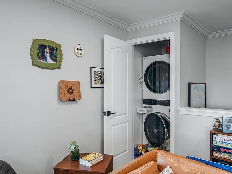 2913 A St #10 — Photo 13