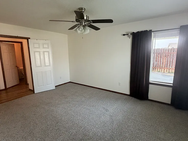 5512 Leon Ct — Photo 9