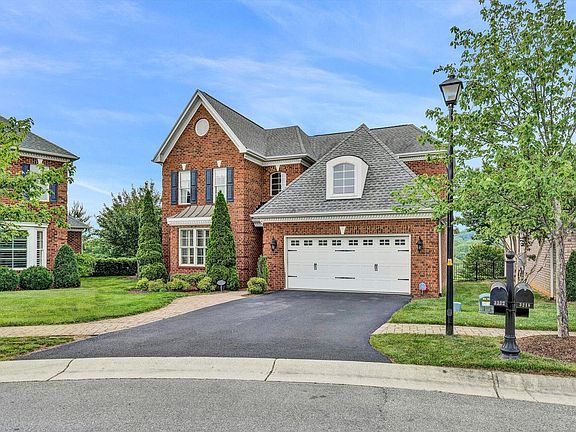 2nd image of 3222 Southwood Manor Ct