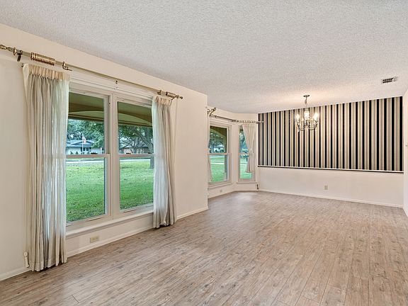 3rd image of 117 Cueva Ln