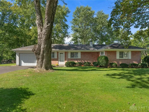 1663 Curlett Dr, Dayton, OH 45432