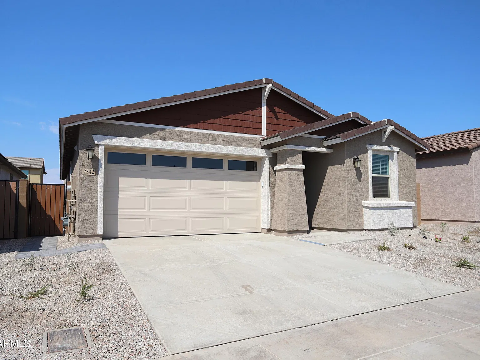 4 bed, 3.0 bath, 1944 sqft, $2,599 — Photo 2