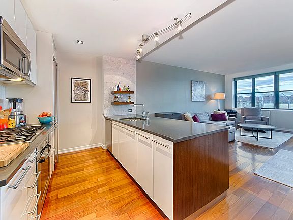 3rd image of 58 Metropolitan Ave #5J