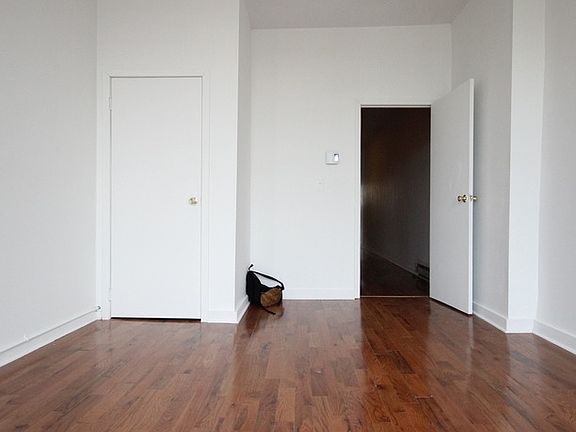 3rd image of 311 Troutman St #2C