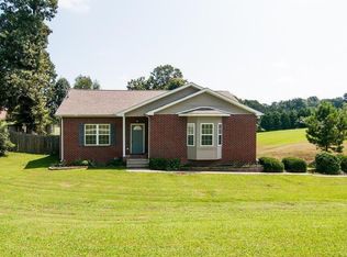112 Lena Loop, Burns, TN 37029