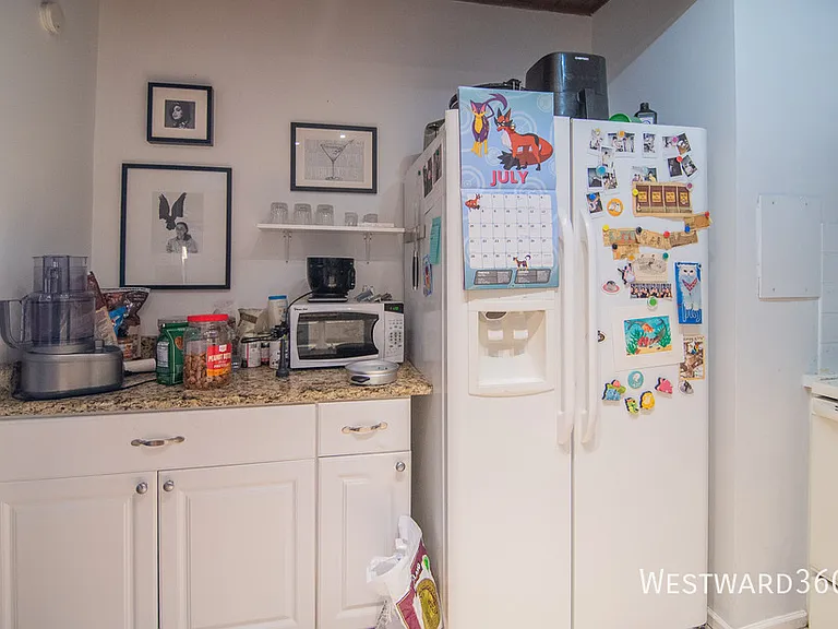 4334 N Clarendon Ave #310 — Photo 9