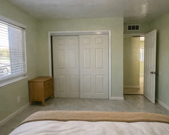 2325 E Shaw Ave — Photo 6