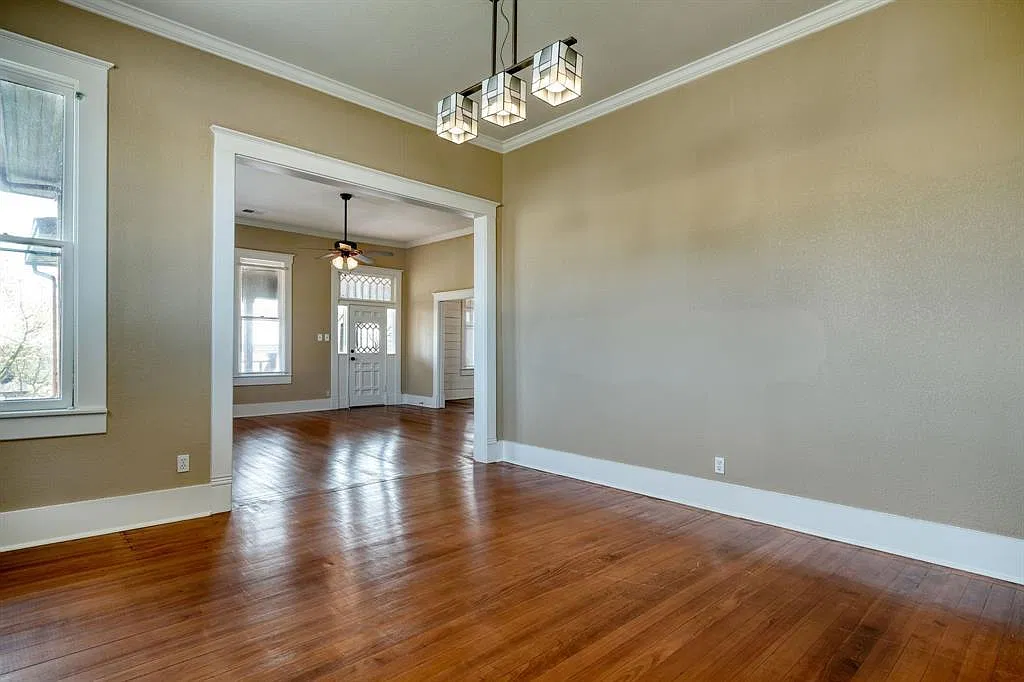 3 bed, 2.0 bath, 2294 sqft, $2,000 — Photo 4