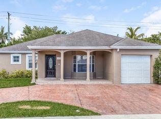 13733 SW 180th Ter, Miami, FL 33177