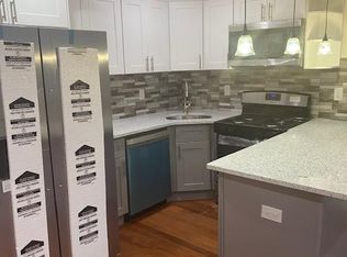 24121 Memphis Ave, Rosedale, NY 11422