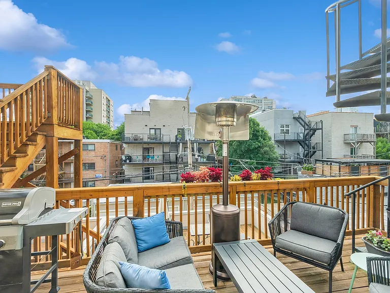 1355 N Mohawk St #3S — Photo 17