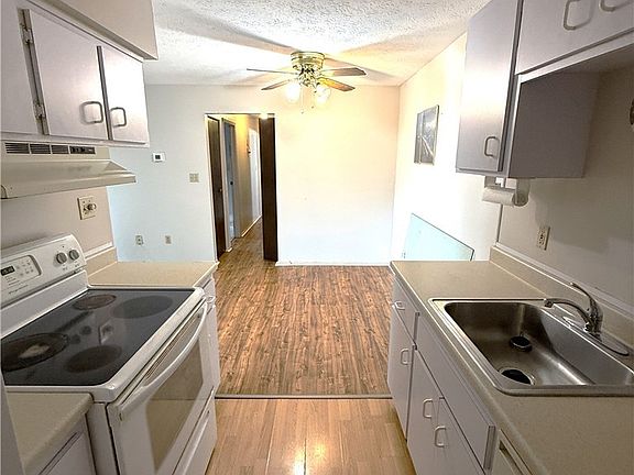 5th image of 16370 Heather Ln APT 303