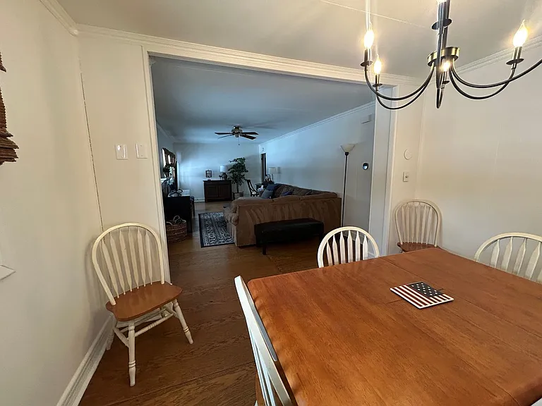 220 Ridge Ave — Photo 11