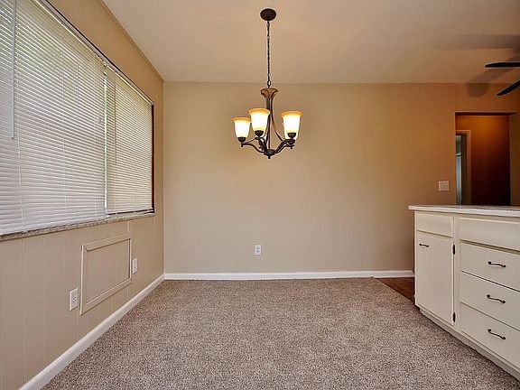 5th image of 3105 Roosevelt Blvd