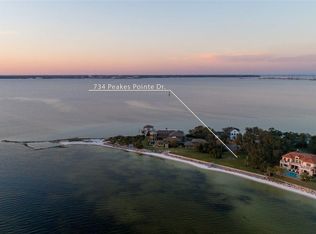 734 Peakes Point Dr, Gulf Breeze, FL 32561