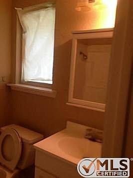 3rd image of 3521 W Pentagon Pkwy