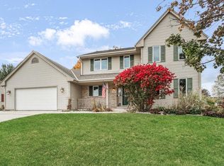 1617 Arapaho AVENUE, Grafton, WI 53024