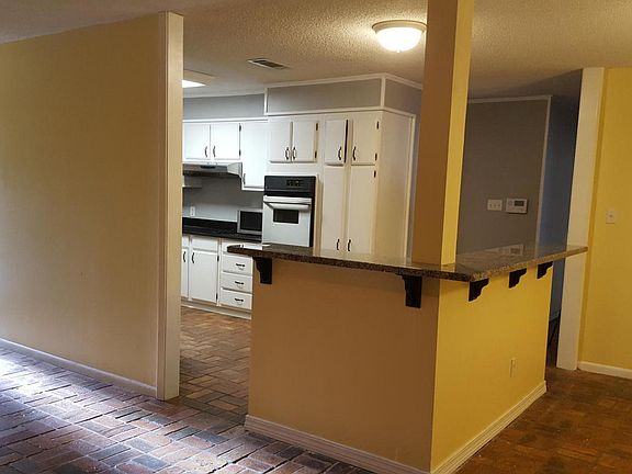 5th image of 11398 Pine Dr