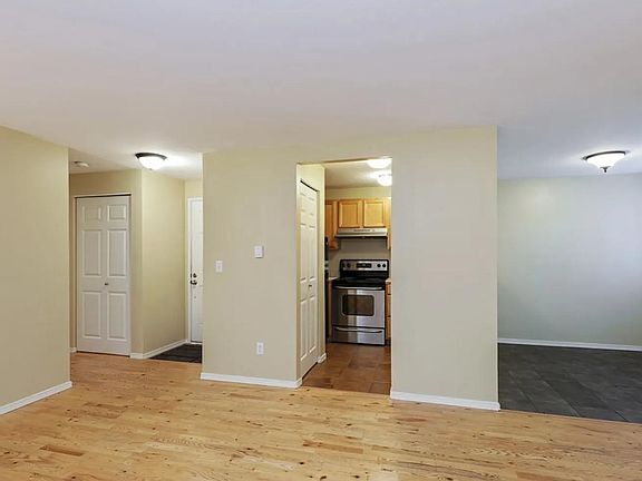 4th image of 1127 N 198th St Unit A104