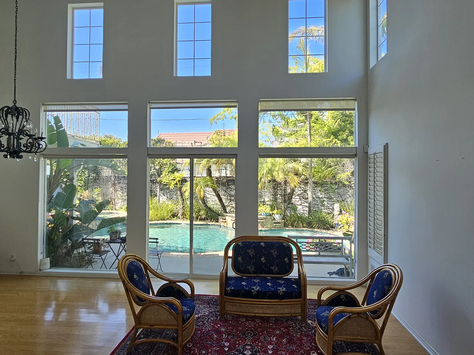 5 bed, 3155 sqft, $10,000 — Photo 4