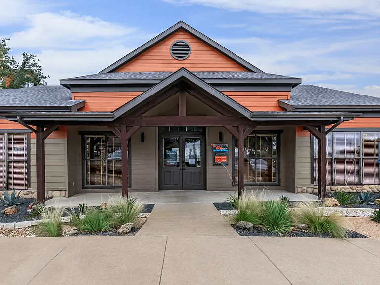 Clubhouse with Modern Amenities at Ovation Apartments in Austin, TX