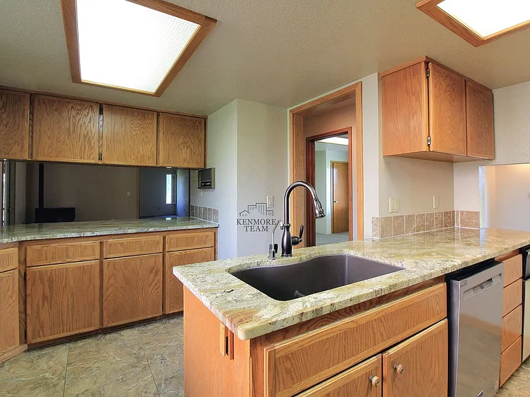 3600 Eastlake Dr — Photo 10