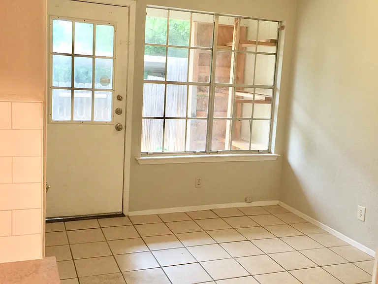 7314 Salt Springs Dr #B — Photo 5