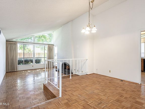 4th image of 290 W Avenida De Los Arboles