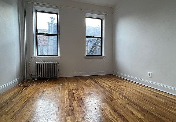 4th image of 70 E 7th St APT 5A