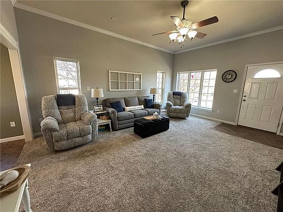 4th image of 126 Memory Ln