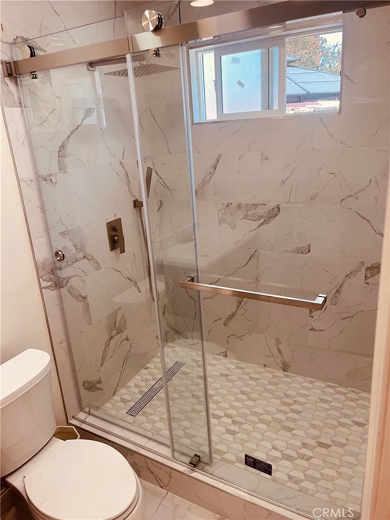 3 bed, 1150 sqft, $3,200 — Photo 2