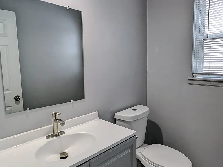 8324 Robinson St — Photo 21
