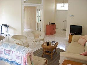 3rd image of 1322 Fairfax Cir E
