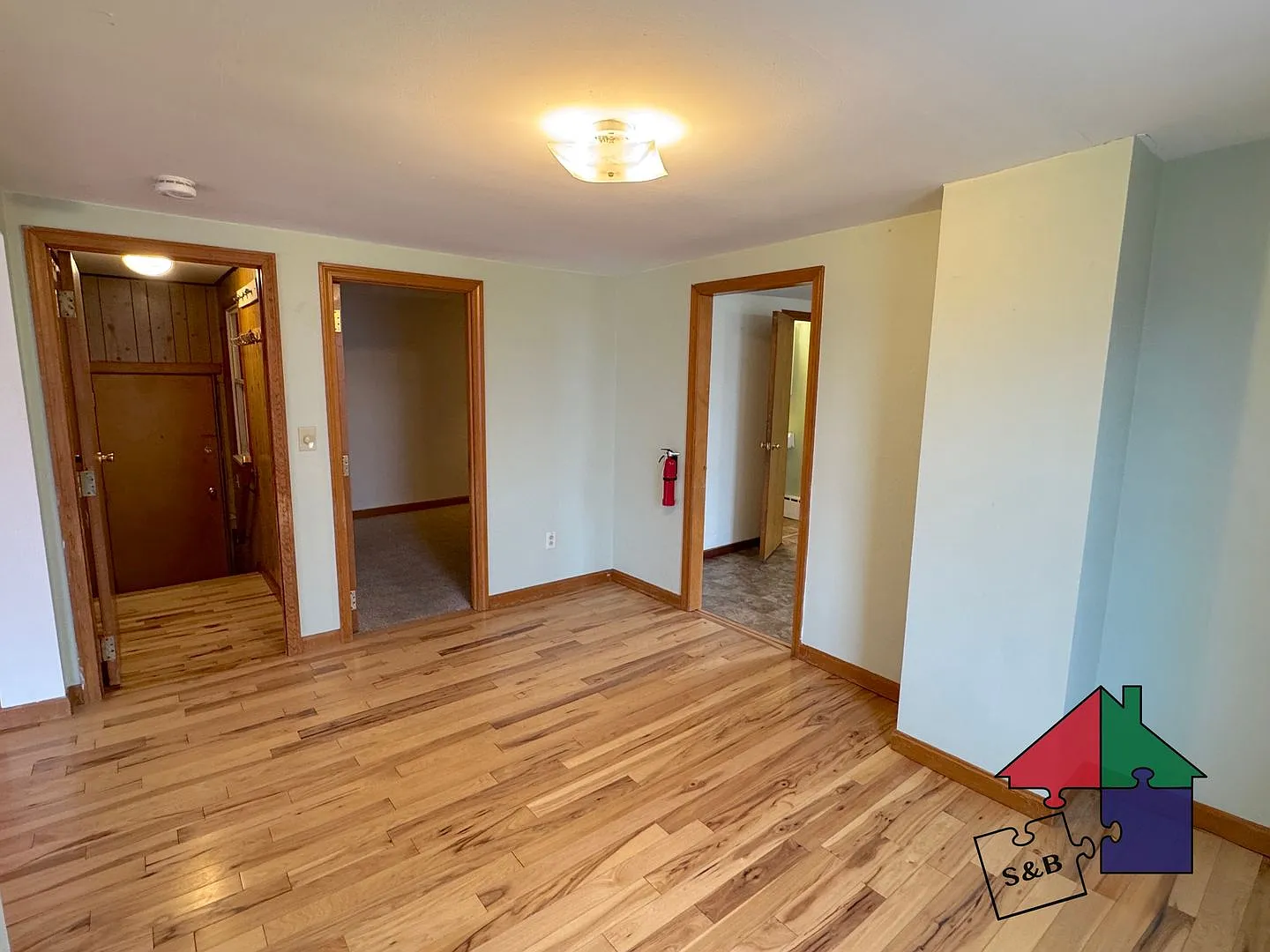 109 Maple Street, Burlington — Photo 3