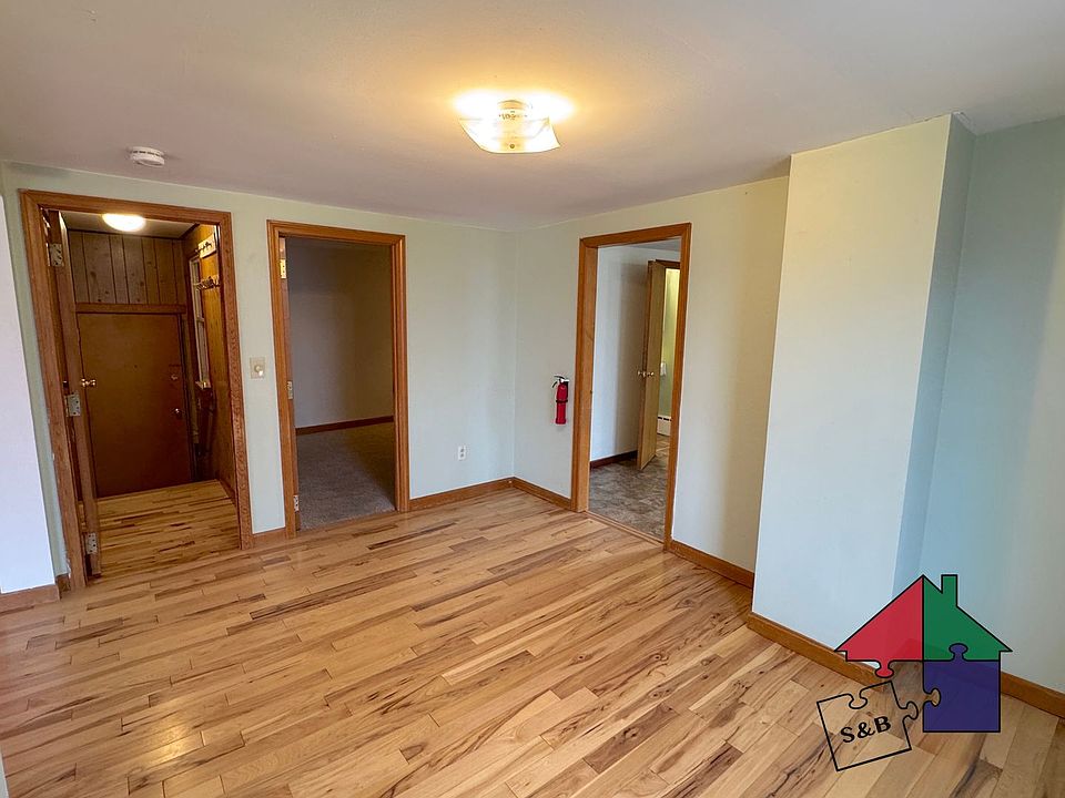 1st image of 109 Maple St #2B