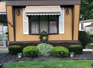 1010 Sunnyside Dr, Niagara Falls, NY 14304