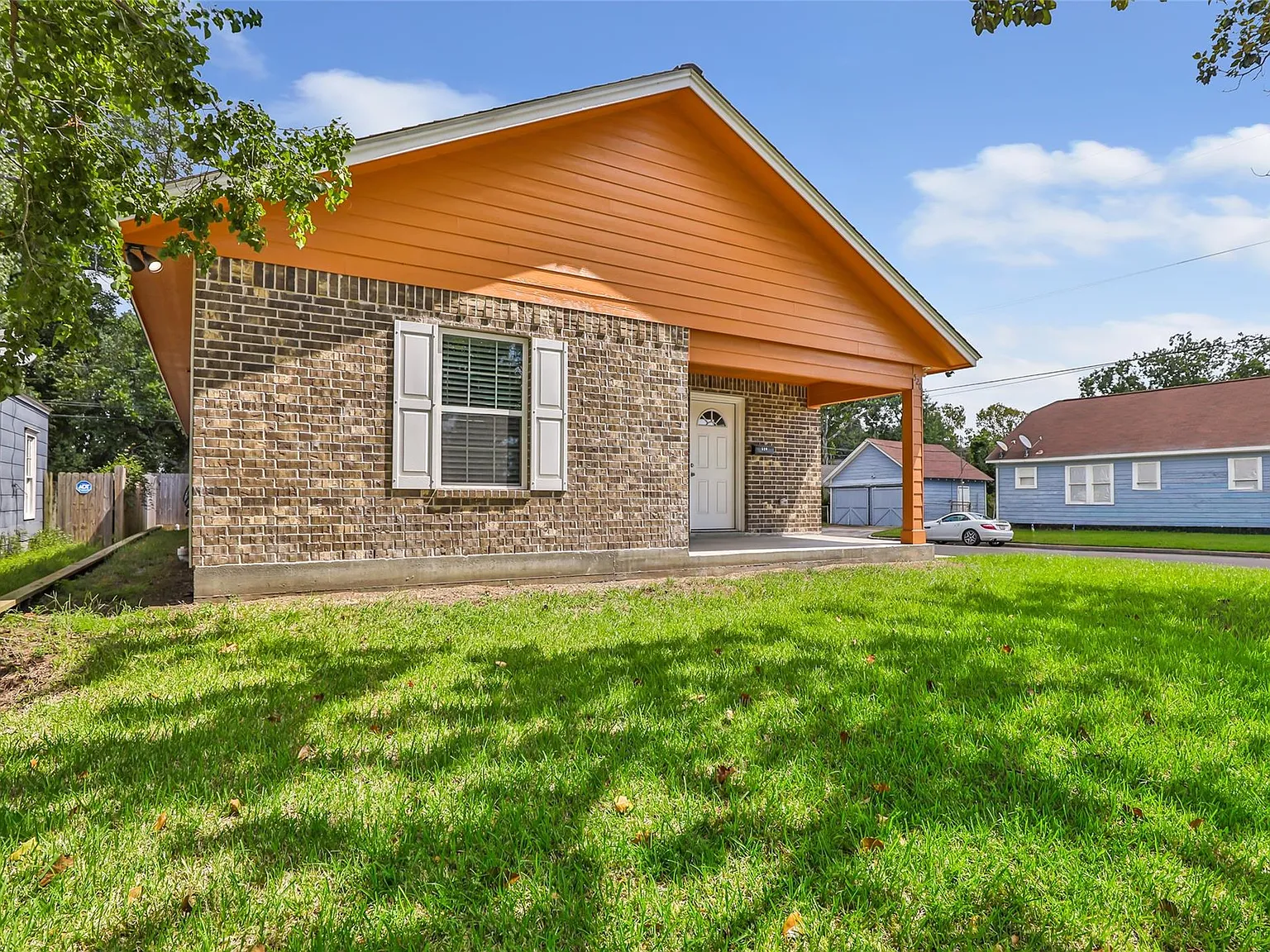 3 bed, 2.0 bath, 1671 sqft, $1,800 — Photo 3