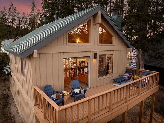 2nd image of 1132 Island Way