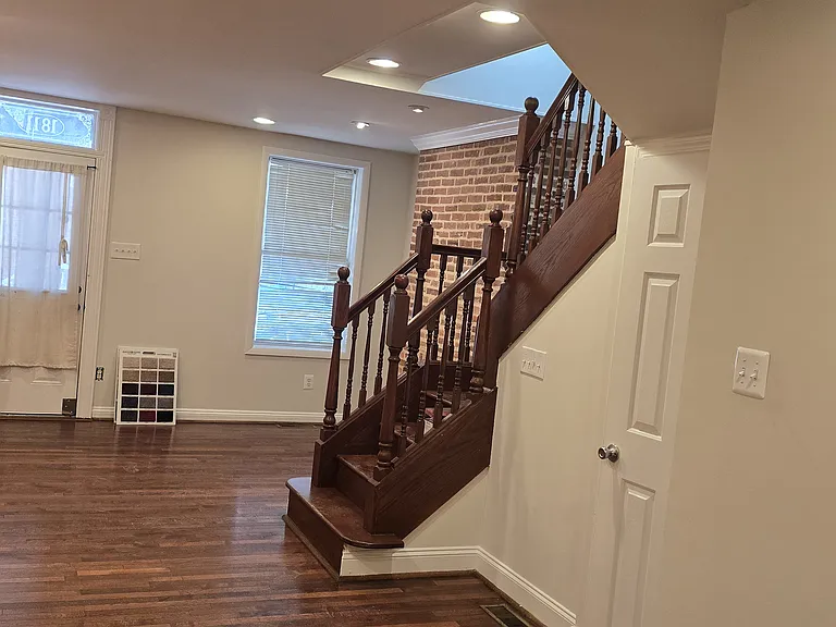 1811 E Pratt St — Photo 3