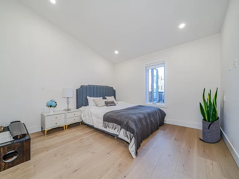 369 E 16th Ave #1 — Photo 7