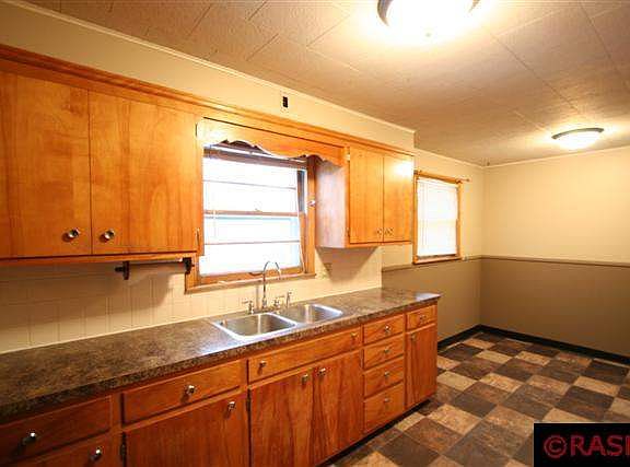 4th image of 1131 Highland Ave